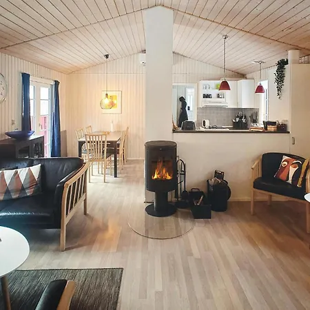 Дом отдыха 3 Bedroom Cozy In